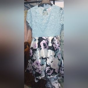 A blue/purple/white/black dress